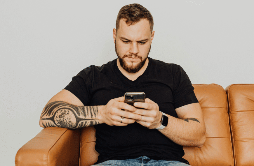 Tattoo Booking Hesitation: How to Turn “Soon” into Locked Dates