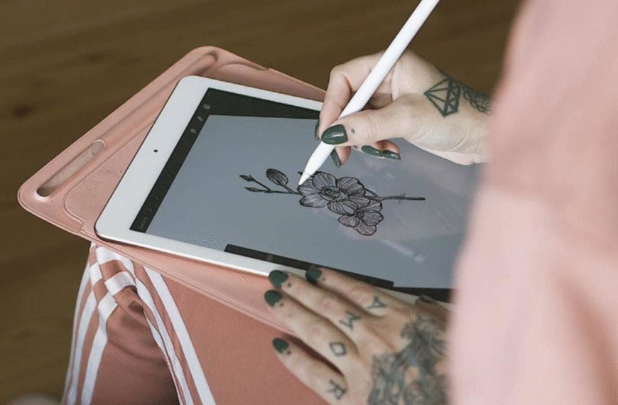 Tattoo Artists Going Digital: Why 2025 Is the Year of Change